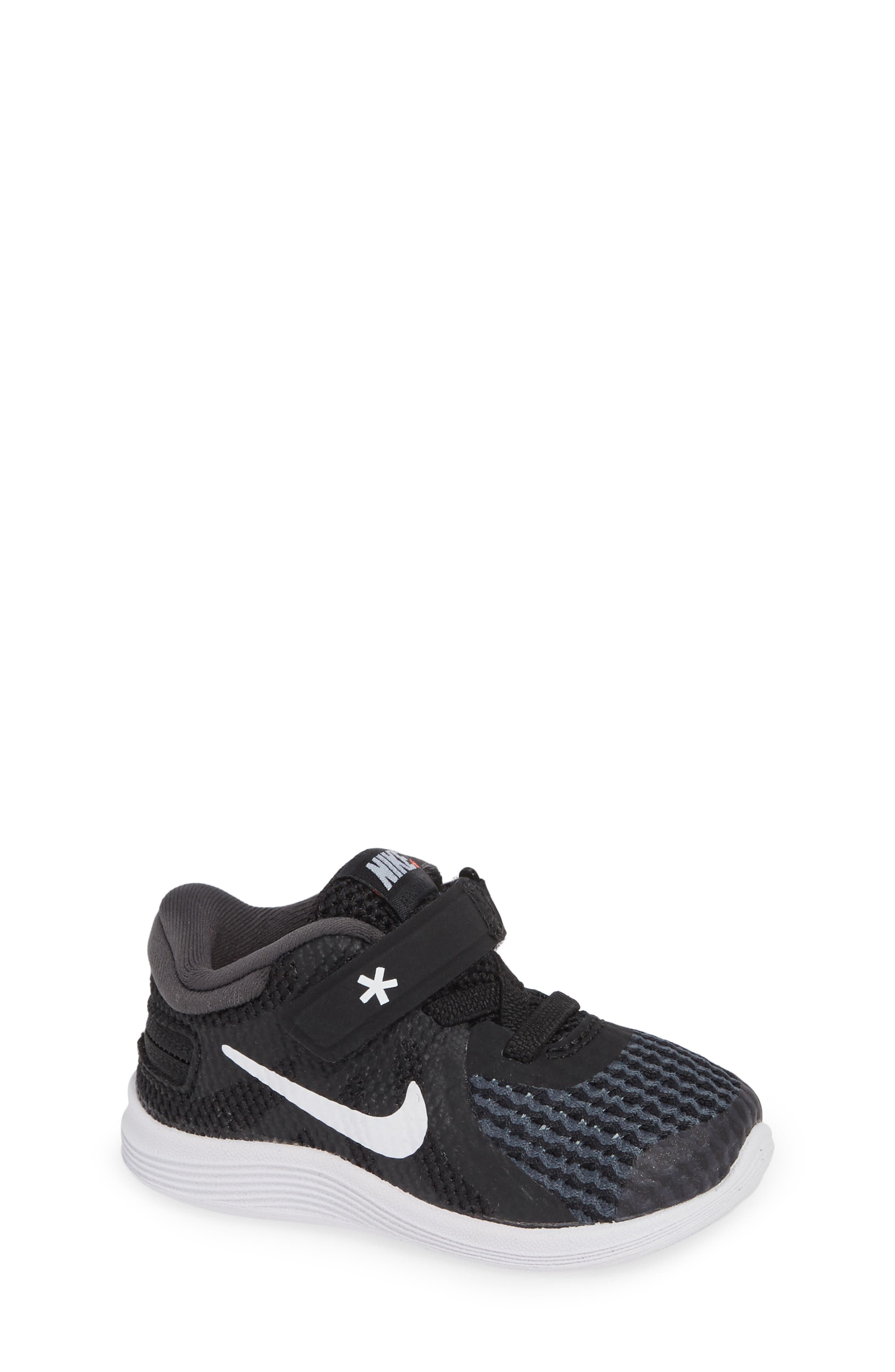 Nike Revolution 4 Flyease Sneaker, Main, color, 