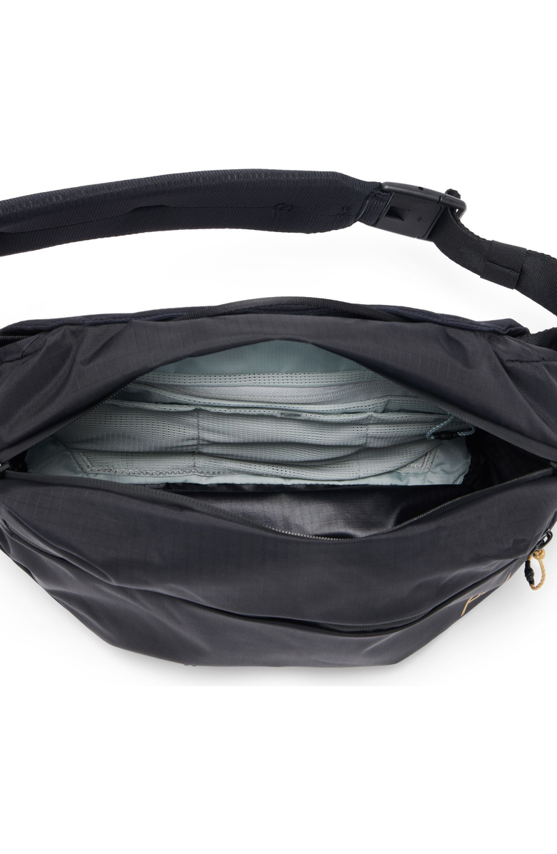 Peak Design Outdoor Sling Bag, Alternate, color, Black