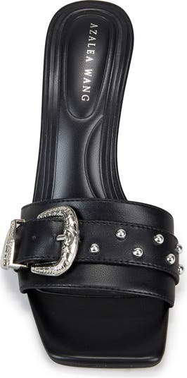 Lunafreya Sandal