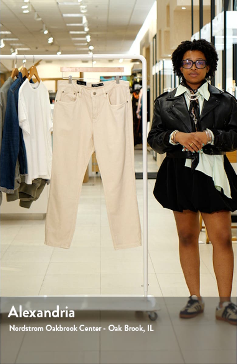 Relaxed Tapered Ankle Jeans, sales video thumbnail