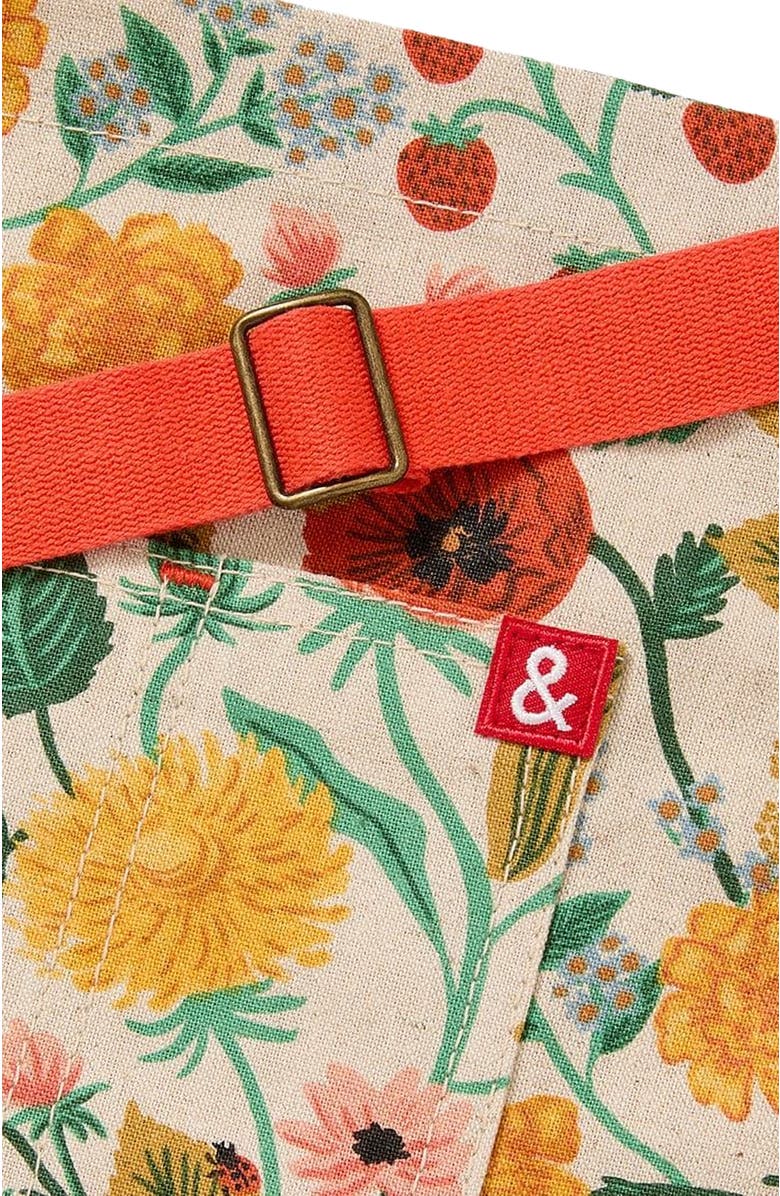 Hedley
Bennett The Essential Apron - Rifle Poppy Fields, Alternate, color, Pattern