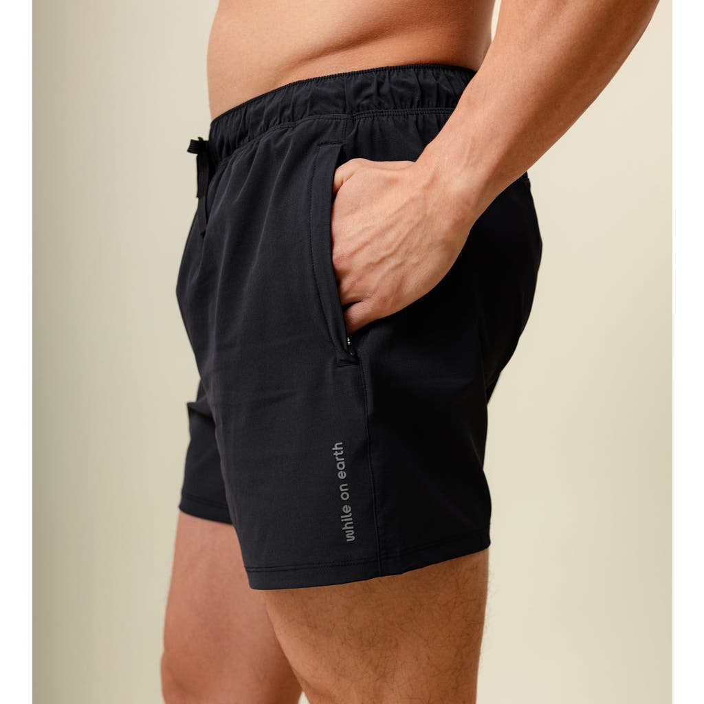 While On Earth™ Pathway Short 5" In Black