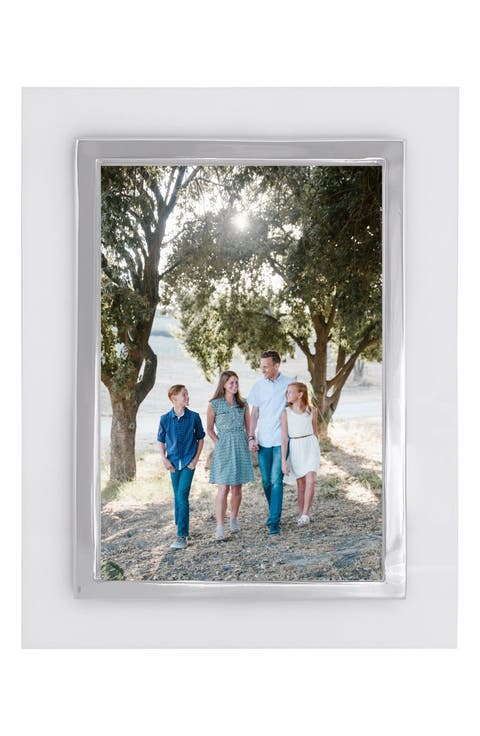 Bordered 5 x 7-Inch Picture Frame