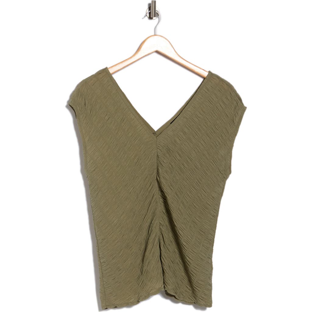 Bobeau Pleated Cap Sleeve Top In Green