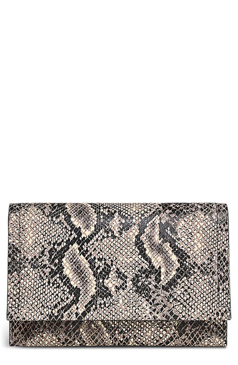 Oak Street Medium Crossbody Bag