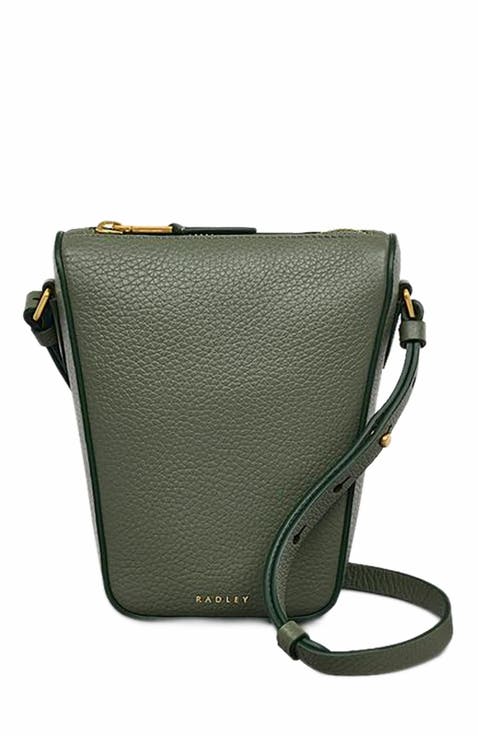 Oak Street Medium Phone Crossbody Bag