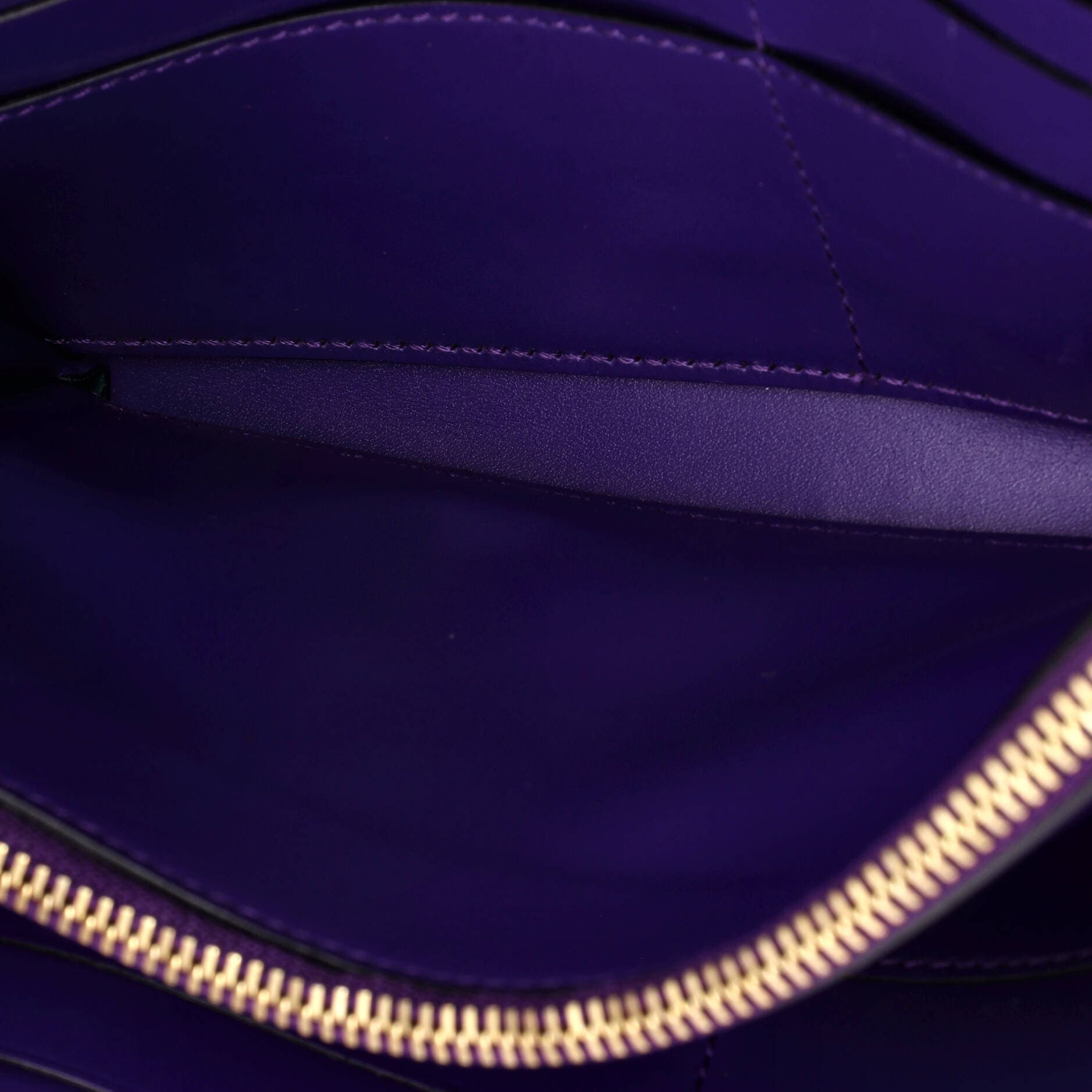 Pre-Owned Bvlgari Serpenti Forever Wallet On Chain Leather Long (Women ...