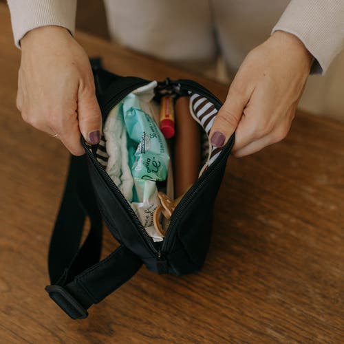 Parker Baby Co. Belt Bag In Black