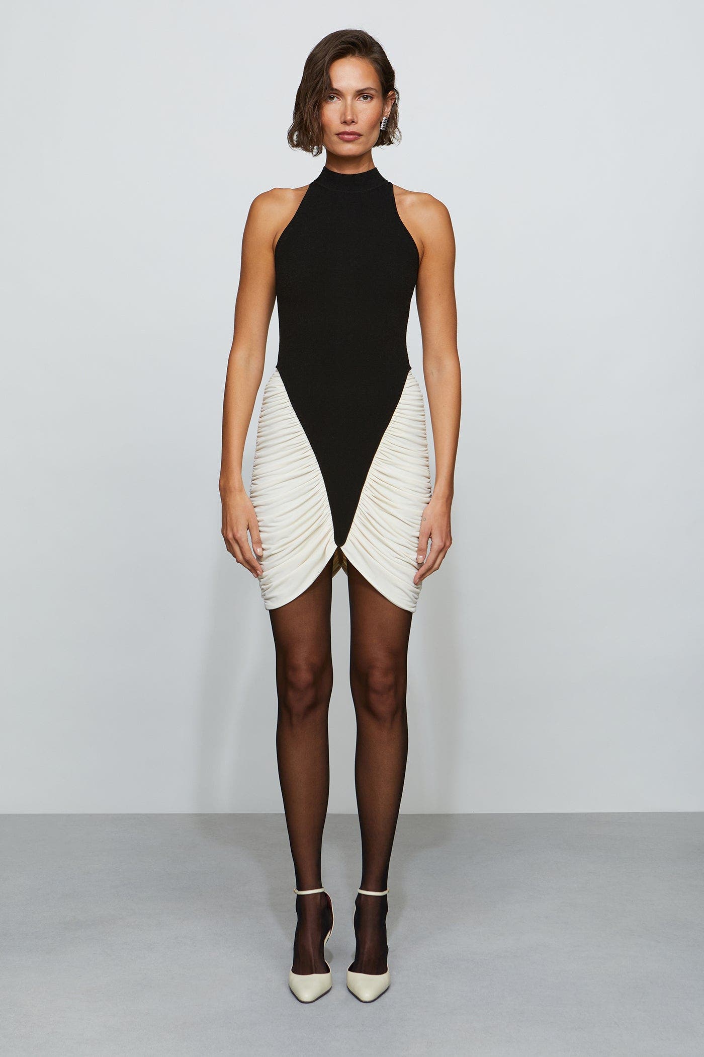 Black/Ivory