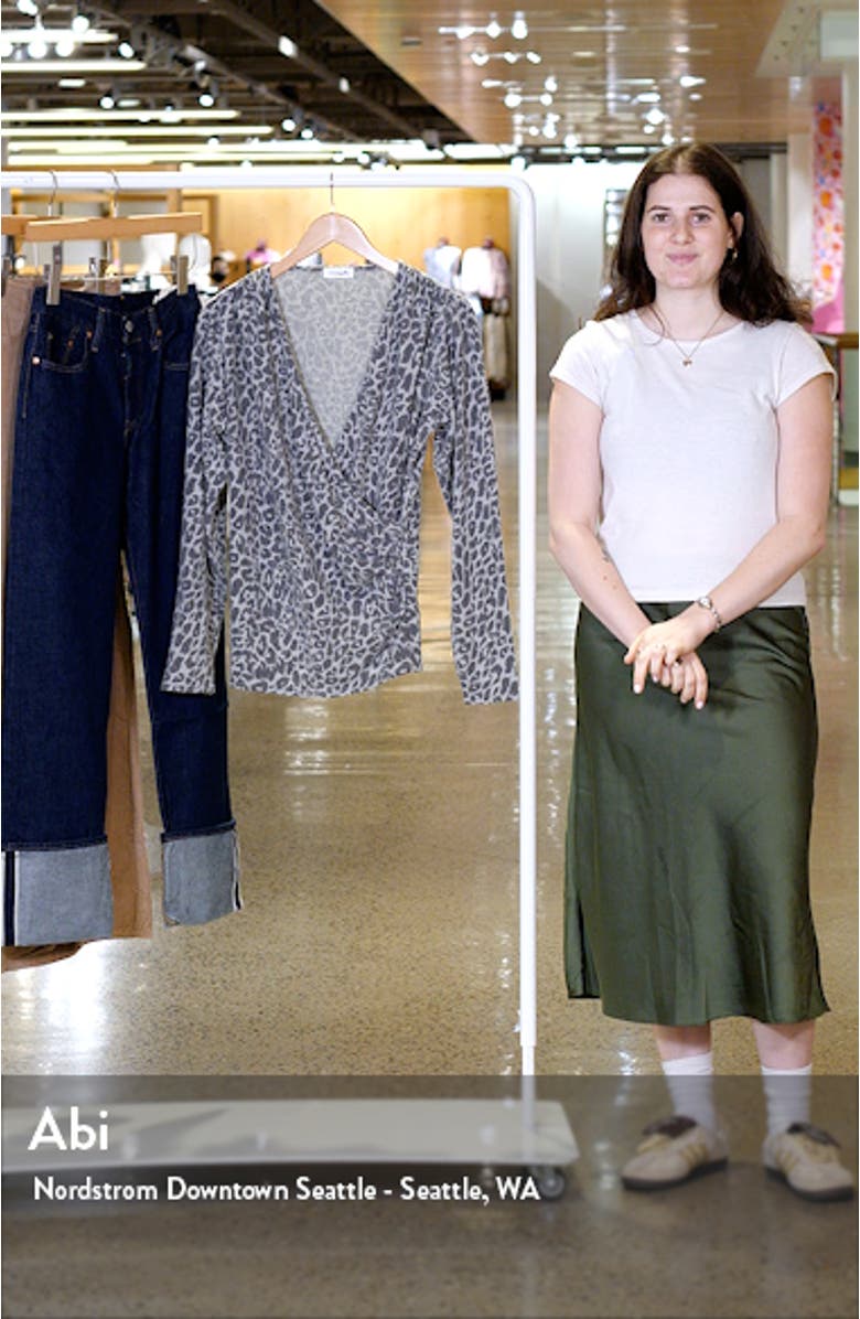 Wrap Top, sales video thumbnail