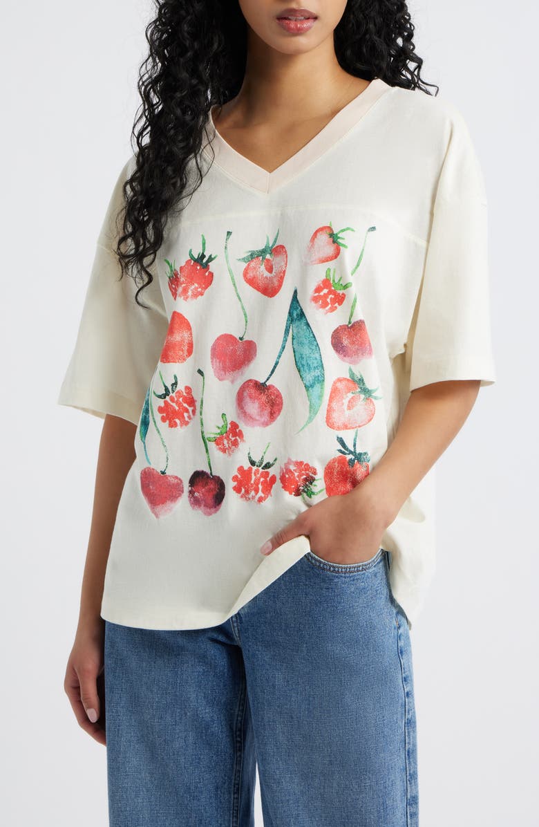 GOLDEN HOUR Cherries & Berries Graphic Cotton T-Shirt, Main, color, Marshmallow