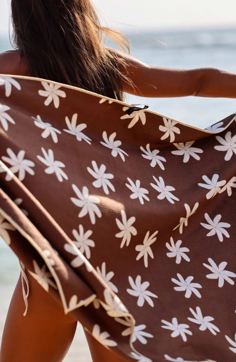 Tag Aloha Quick Dry Beach Towel, Alternate, color, Coco Tiare