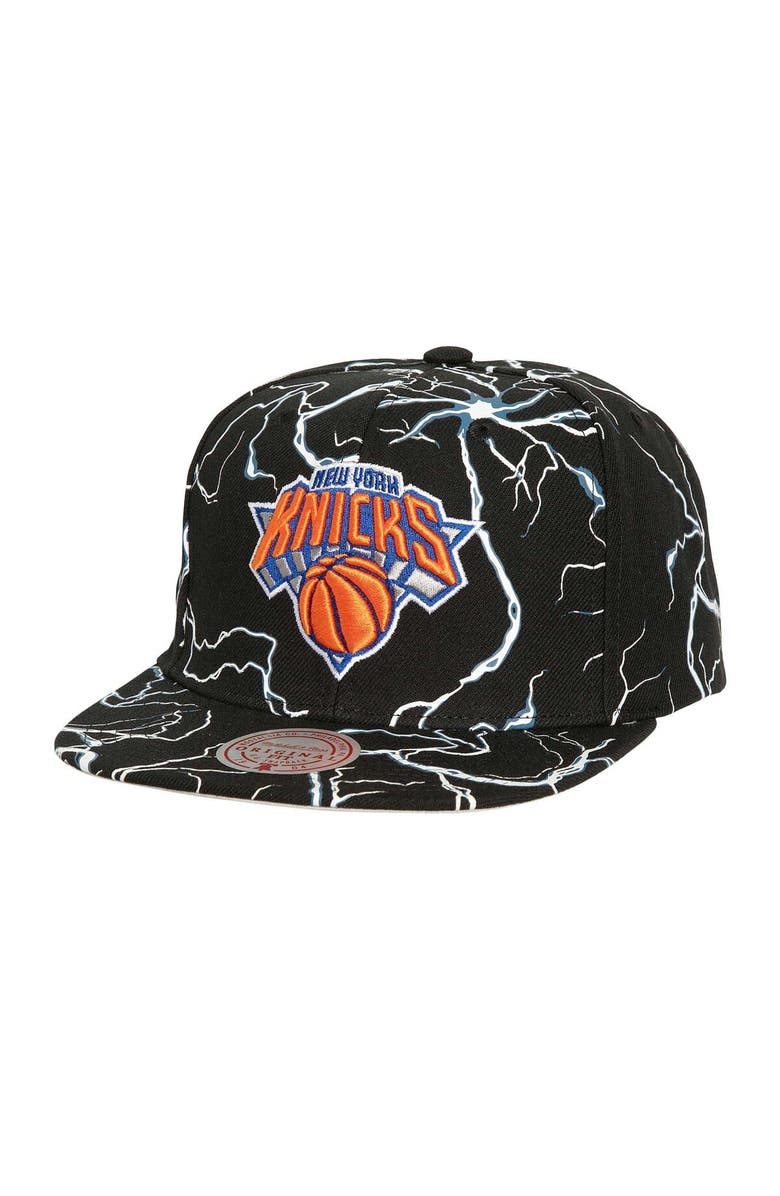 Mitchell & Ness Men's Mitchell & Ness Black New York Knicks Storm Season Snapback Hat, Main, color,