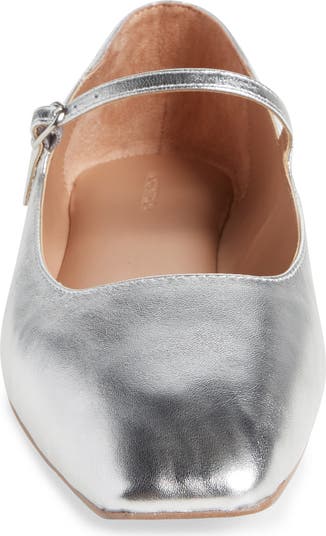Mary Jane Flat