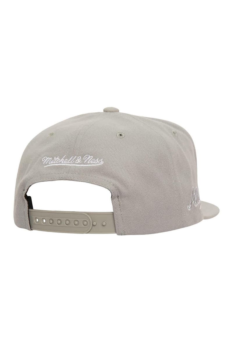 Mitchell & Ness Men's Mitchell & Ness Gray Atlanta Braves Snapback Hat, Alternate, color, 