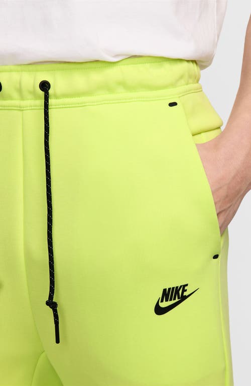 Nike Tech Fleece Joggers In Green