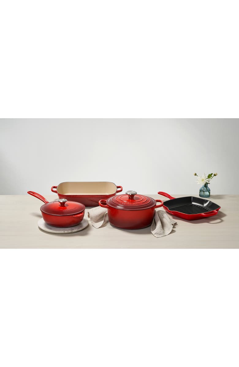 Le Creuset 3 1/2-Quart Signature Round Enamel Cast Iron French/Dutch Oven, Alternate, color, Cerise