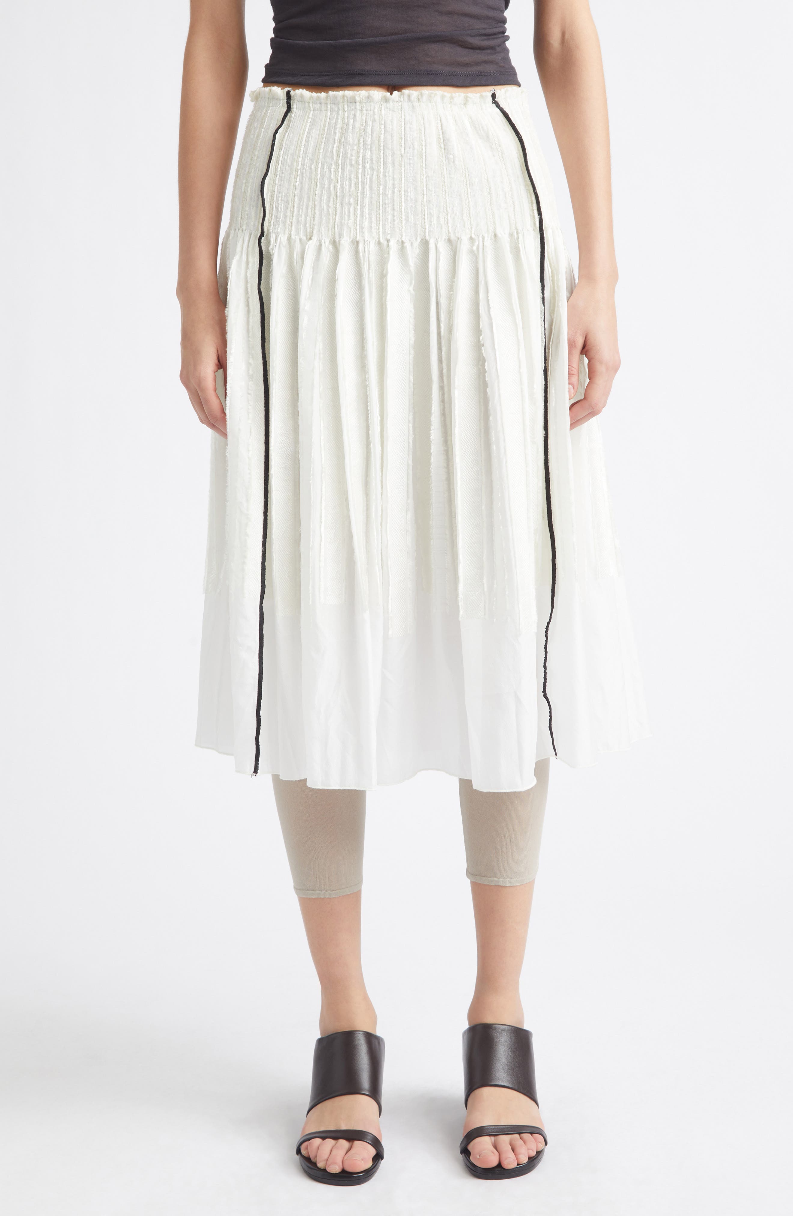 selected 000 - WHITE