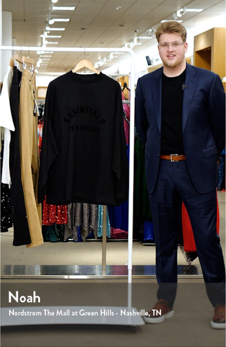 Oversize Long Sleeve Logo Graphic T-Shirt, sales video thumbnail