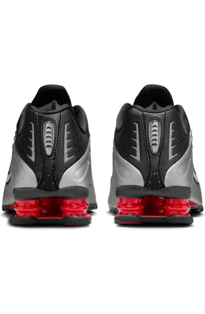 Nike Shox R4 Sneaker, Alternate, color, Black/ Silver/ Light Crimson