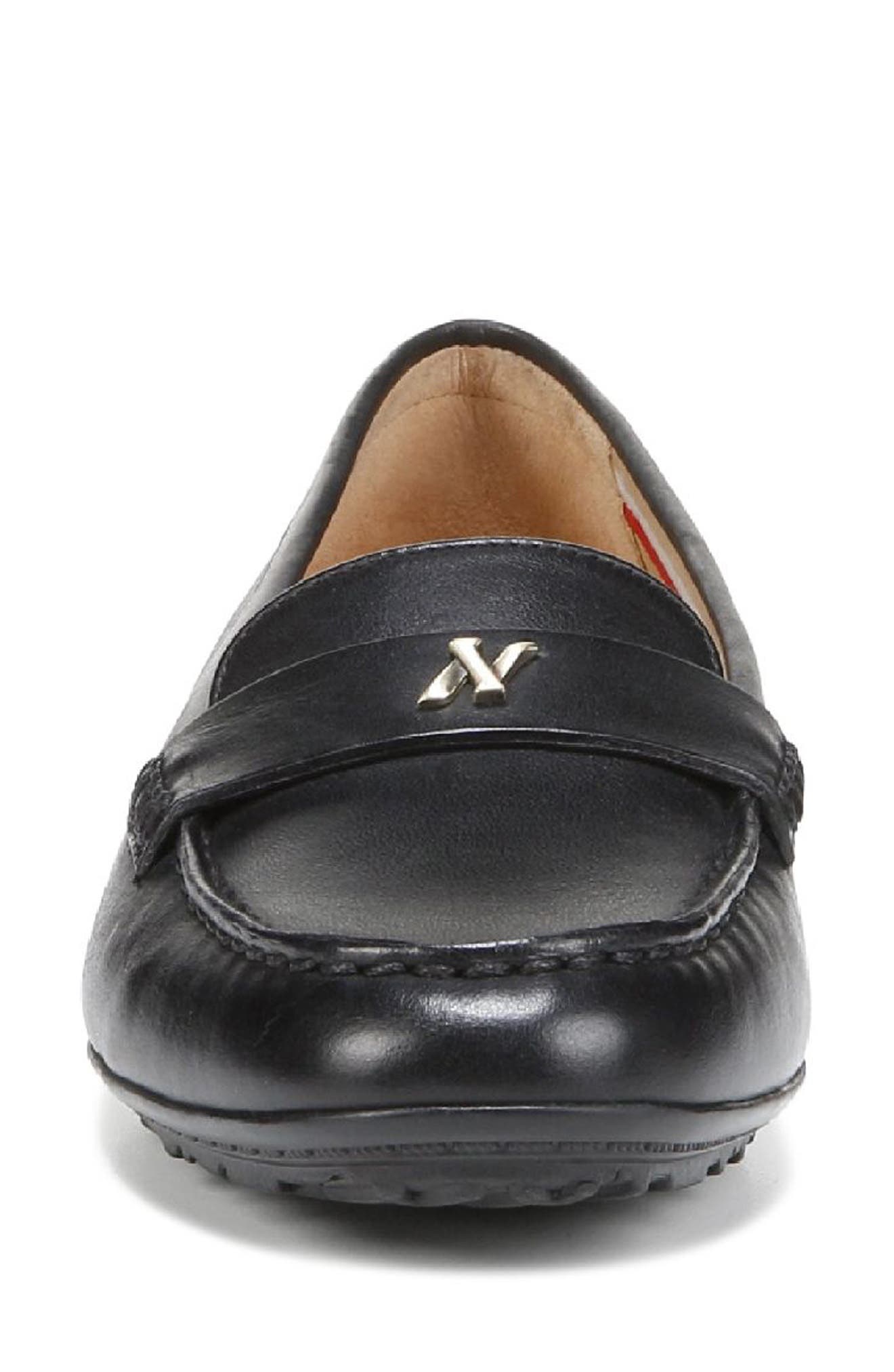 Naturalizer Evie Loafer, Alternate, color, 