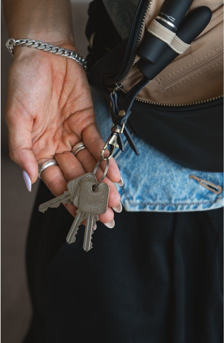 Mandrn Leather Crossbody Bag, Alternate, color, Black