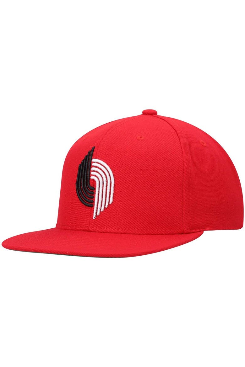 Men's Mitchell & Ness Red Portland Trail Blazers Hardwood Classics Team Ground 2.0 Snapback Hat, Main, color, Red