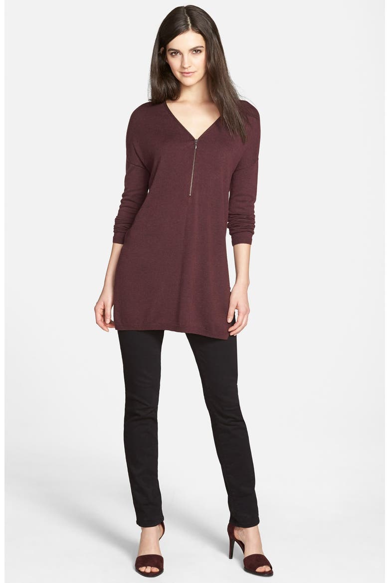'811' Mid Rise Skinny Jeans (Nordstrom Exclusive), Alternate, color, BLACK