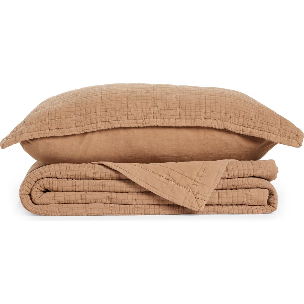 Shop Ugg(r) Campo Quilt & Pillow Sham Set In Sandalwood