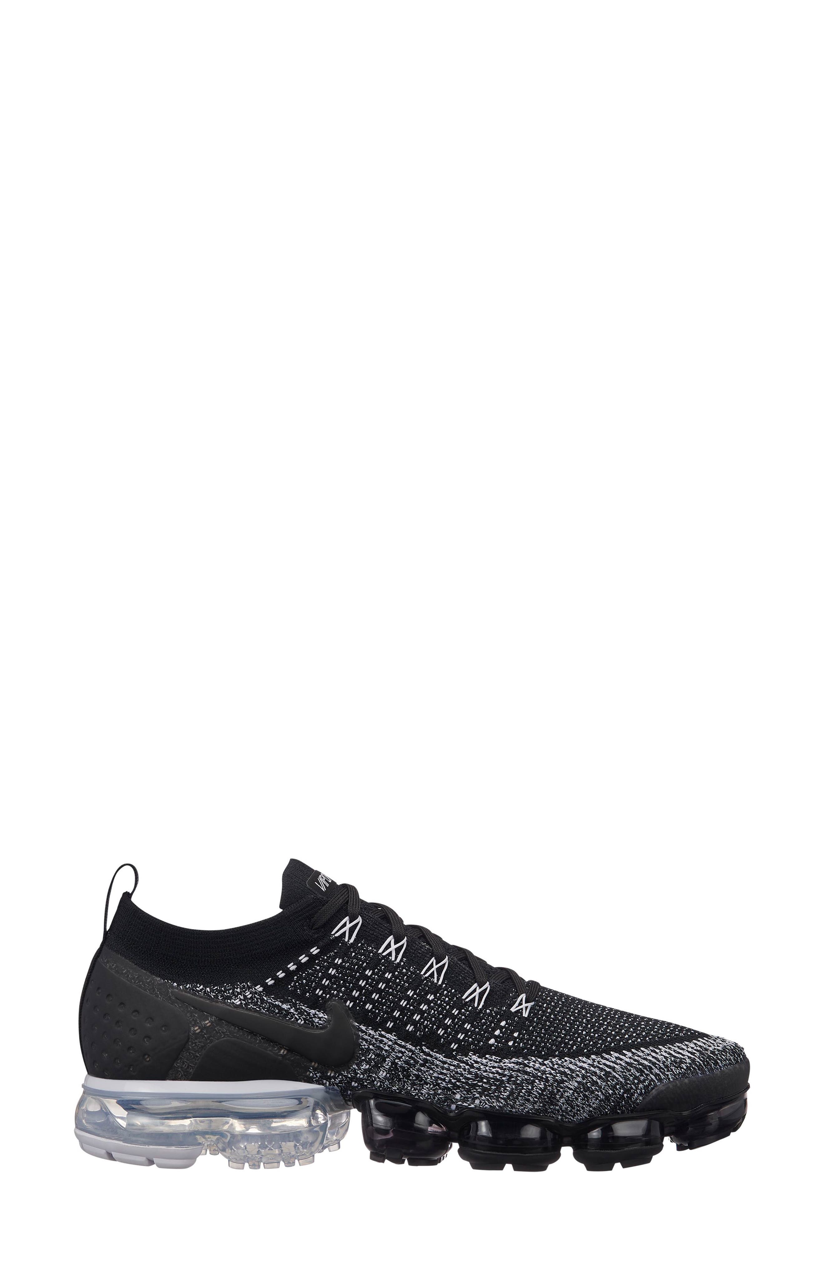 Air VaporMax Flyknit 2 Sneaker, Main, color, BLACK/ BLACK/ WHITE