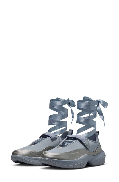 The Jordan Pointe Sneaker (Women)