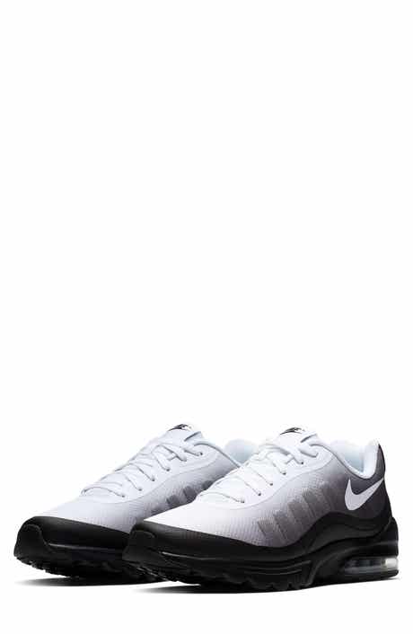 Air Max Invigor Print Sneaker