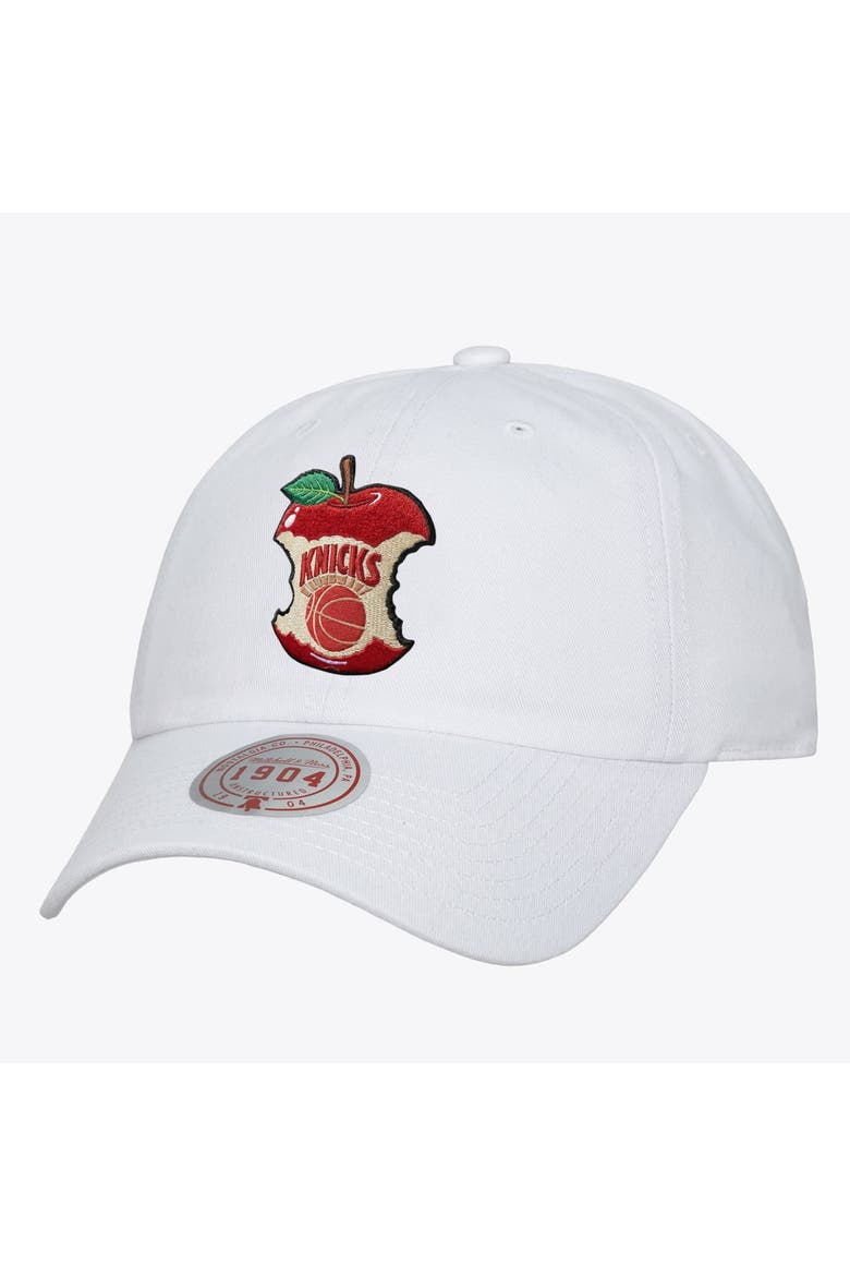 Men's Mitchell & Ness White New York Knicks Apple Bite 1904 Adjustable Dad Hat, Main, color, White