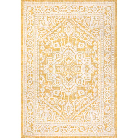 Sinjuri Medallion Textured Weave Indoor/Outdoor Area Rug