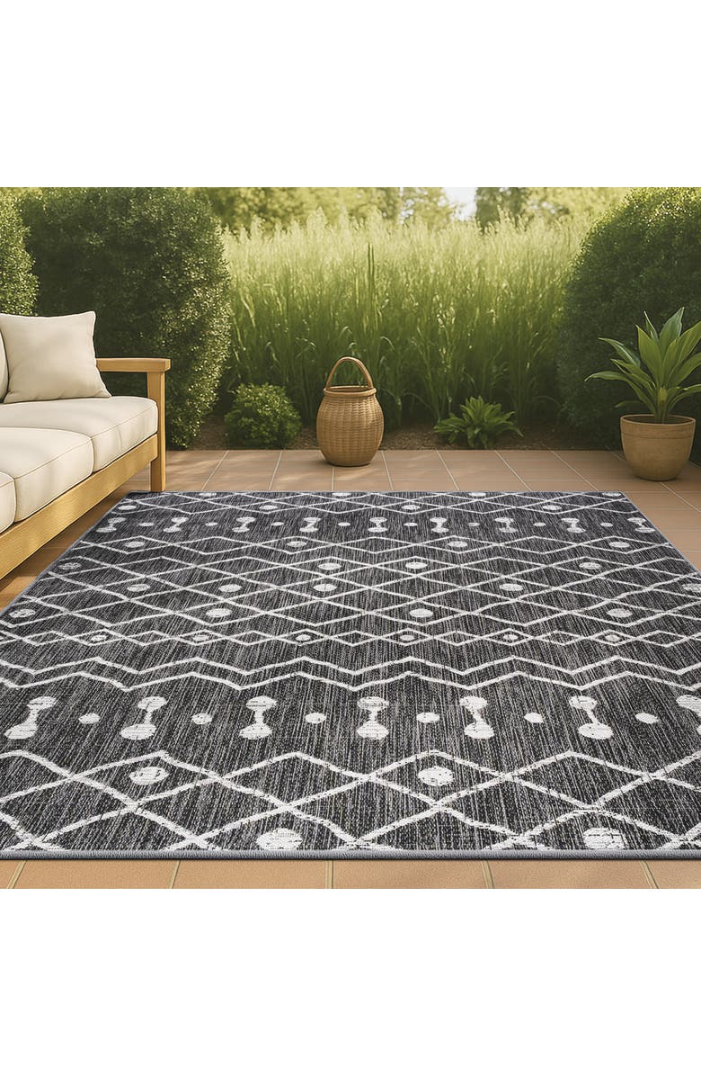 JONATHAN Y Nokat  Bohemian Indoor/Outdoor Area Rug, Alternate, color, Black/Ivory