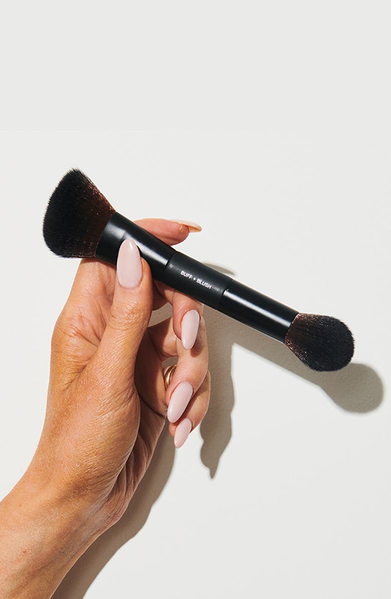 GEE BEAUTY Dual-Ended Buff Blush Makeup Brush, Alternate, color, Black