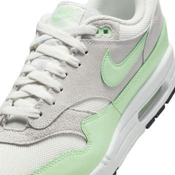 Air Max 1 Essential Sneaker