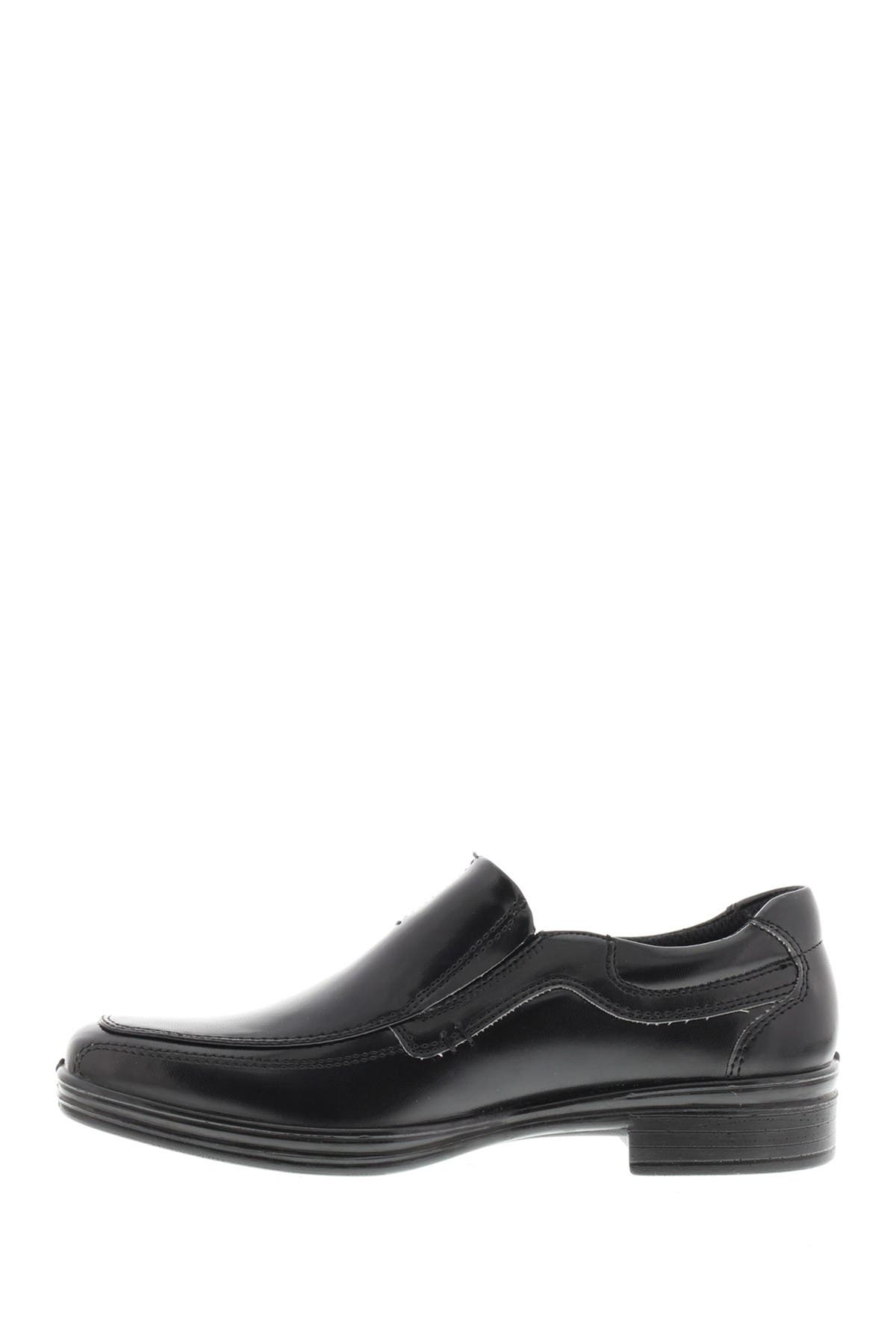 Wise Slip On Loafer - Narrow Width Available, Main, color, BLACK