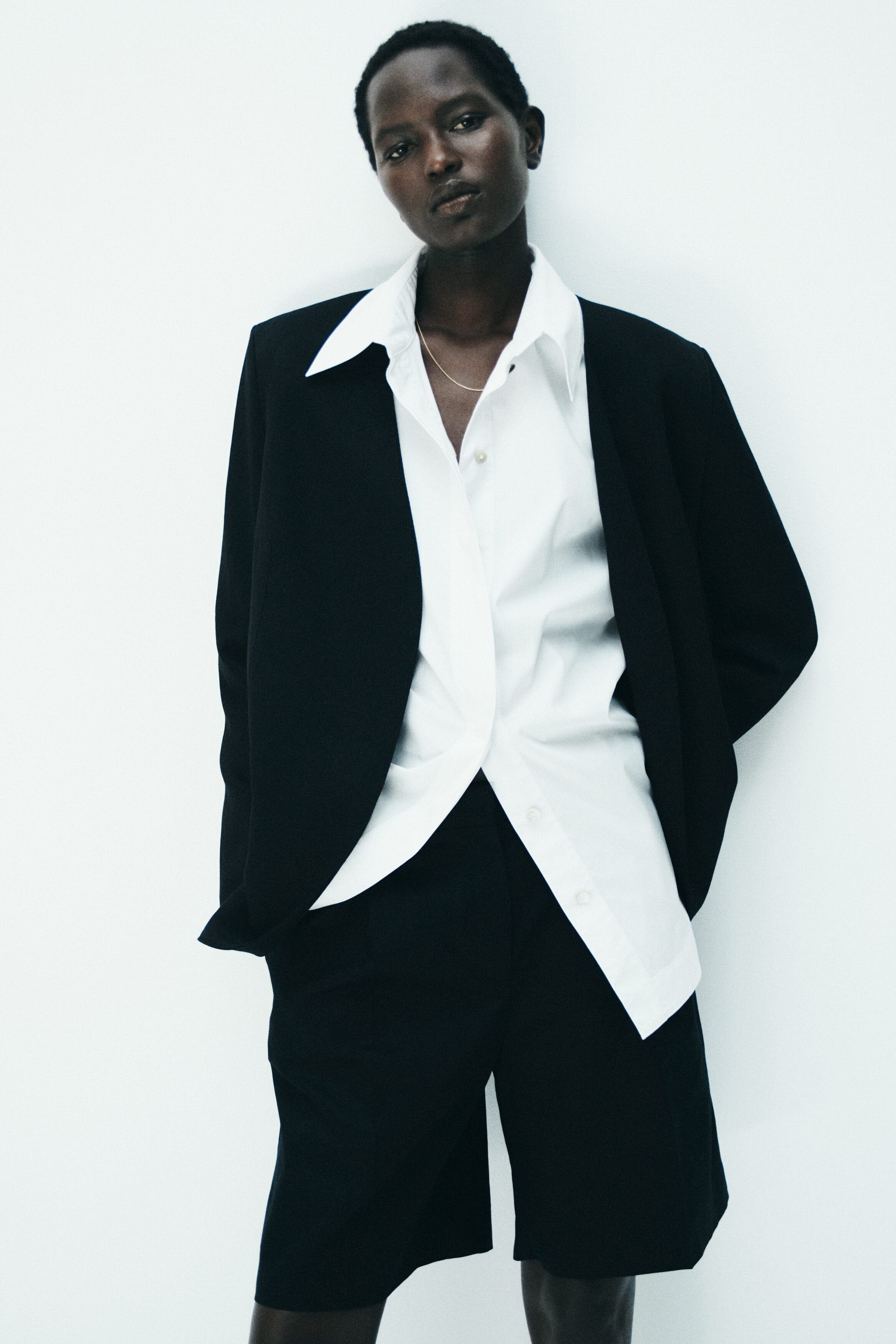 Linen-blend Tailored Shorts - image 2