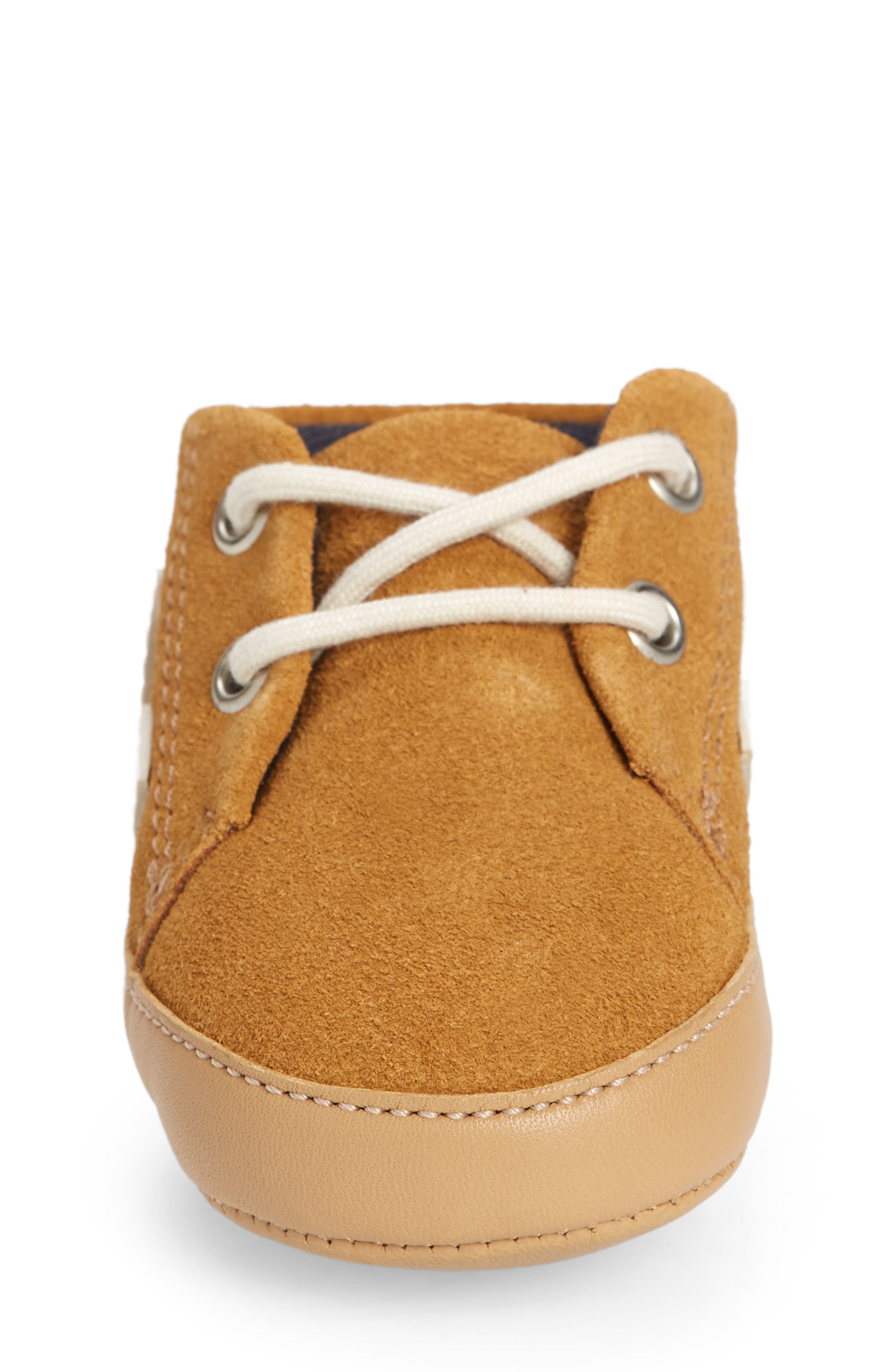 Veja Crib Sneaker, Alternate, color, 