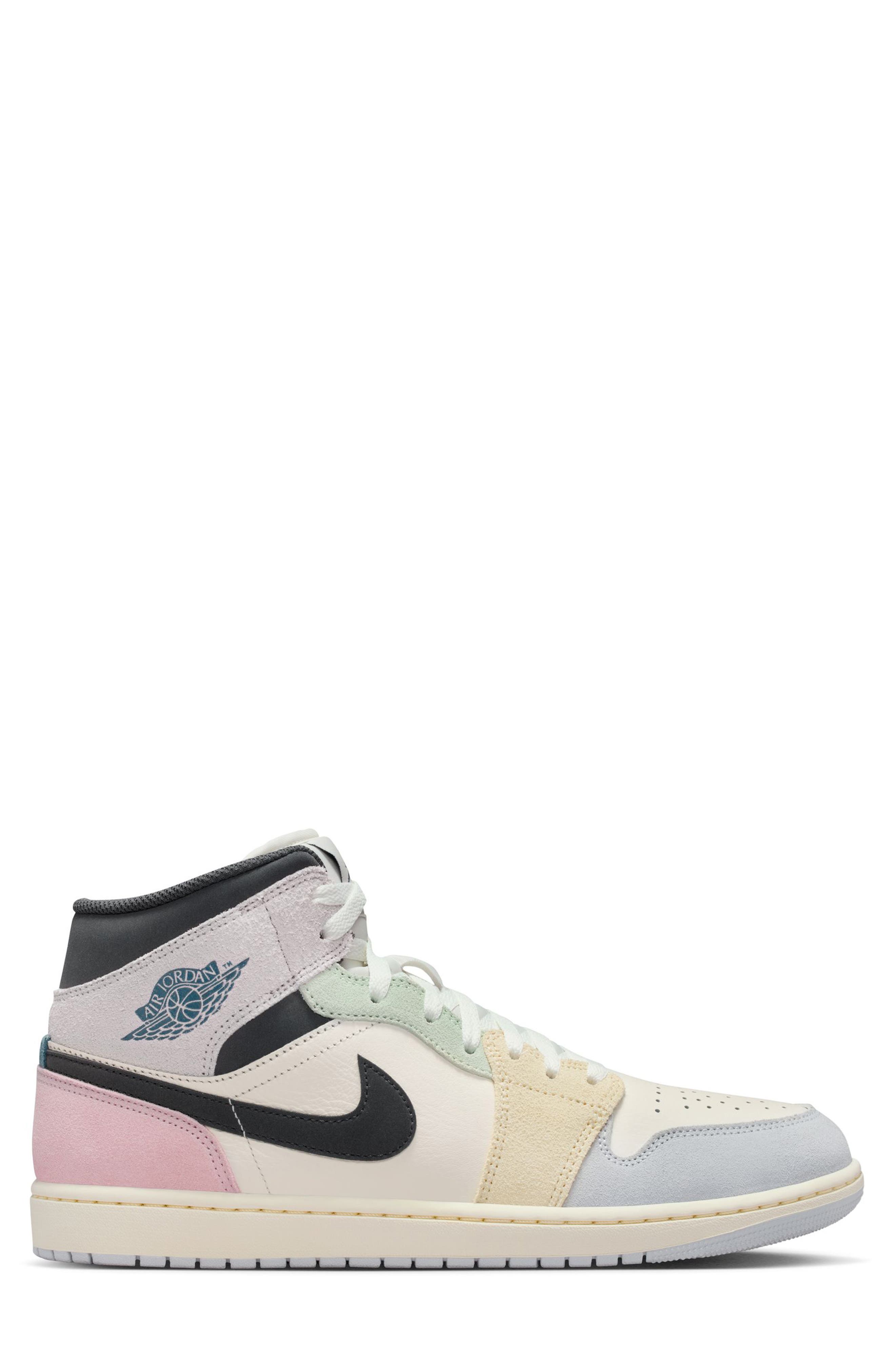 Jordan Air Jordan 1 Mid SE Basketball Sneaker, Alternate, color, Sail/ Iced Jade