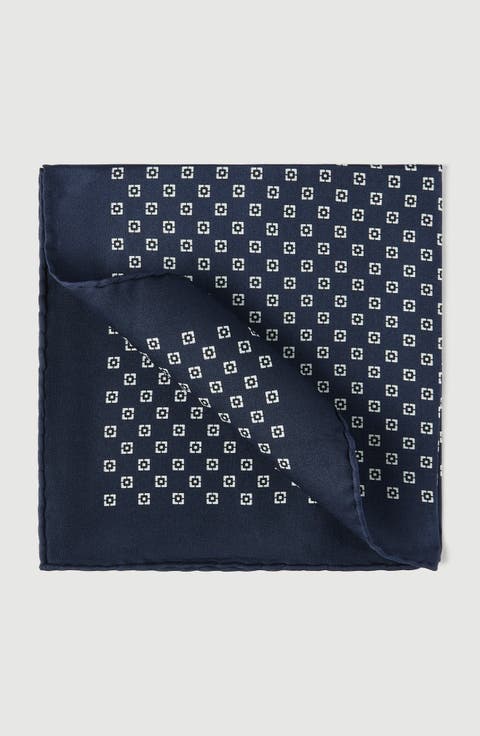 Silk pocket square with squares pattern