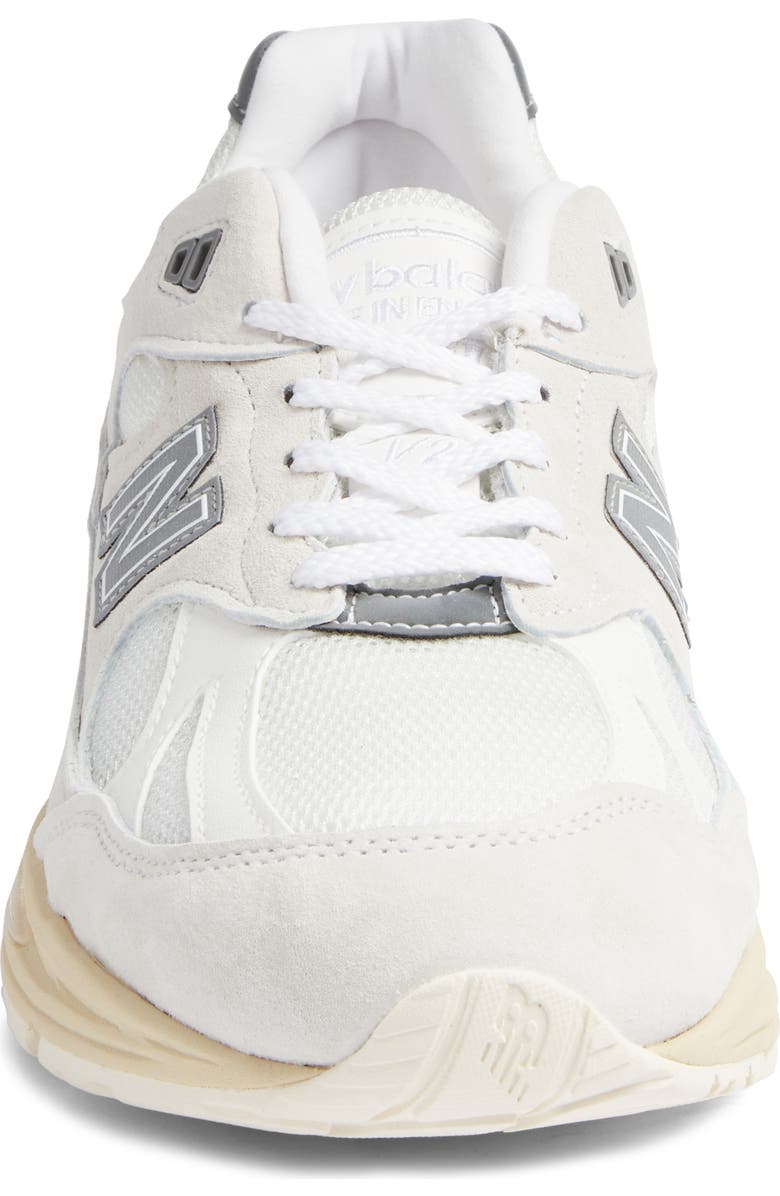 New Balance Gender Inclusive Made in UK 991 v2 Sneaker, Alternate, color, Wind Chime/ White