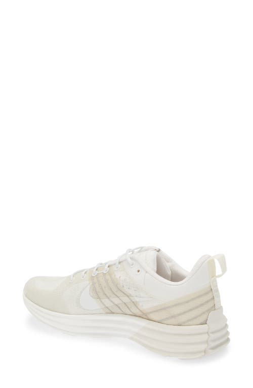 Nike Lunar Roam Sneaker
