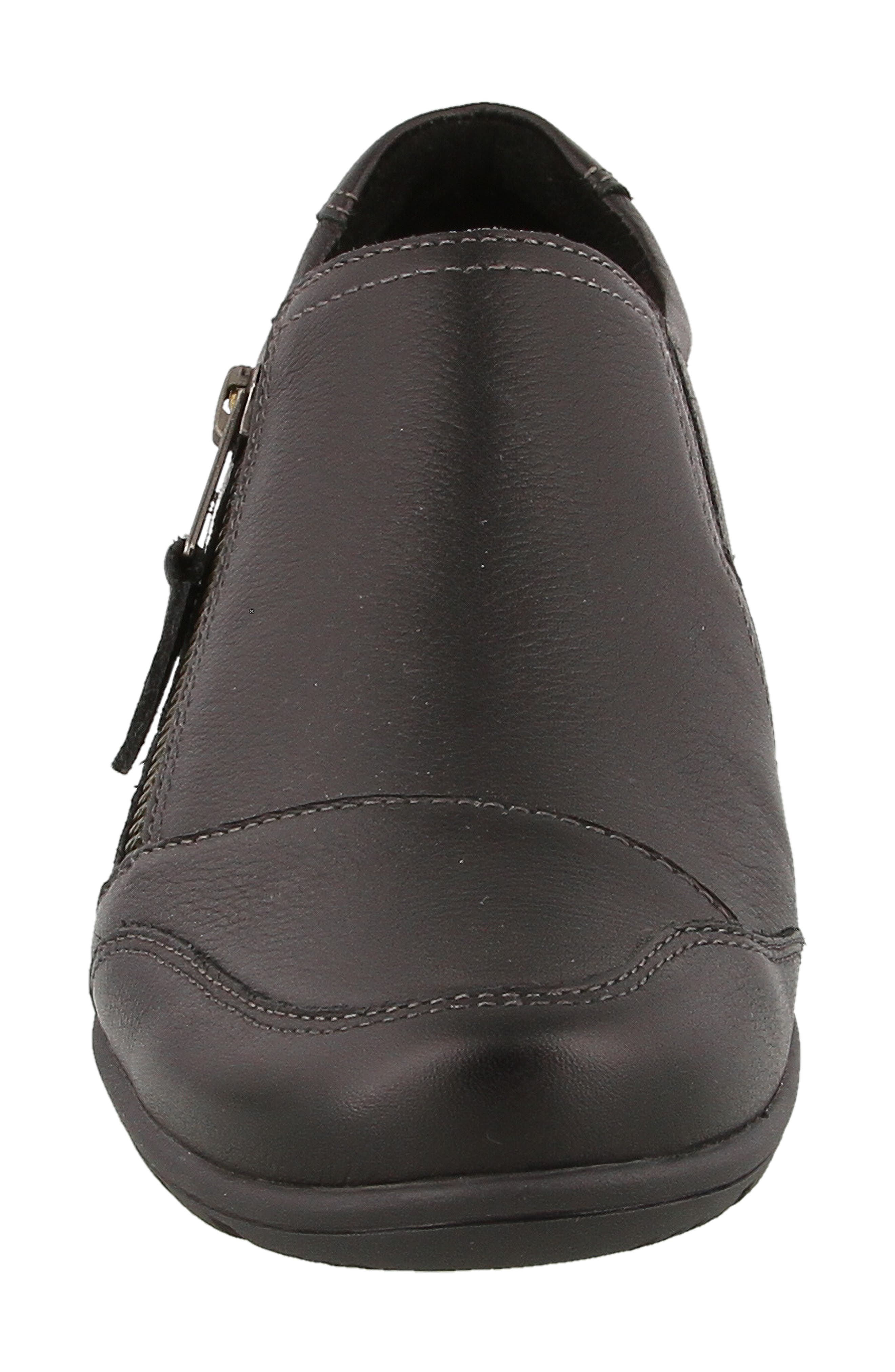 Taos Character Flat, Alternate, color, 