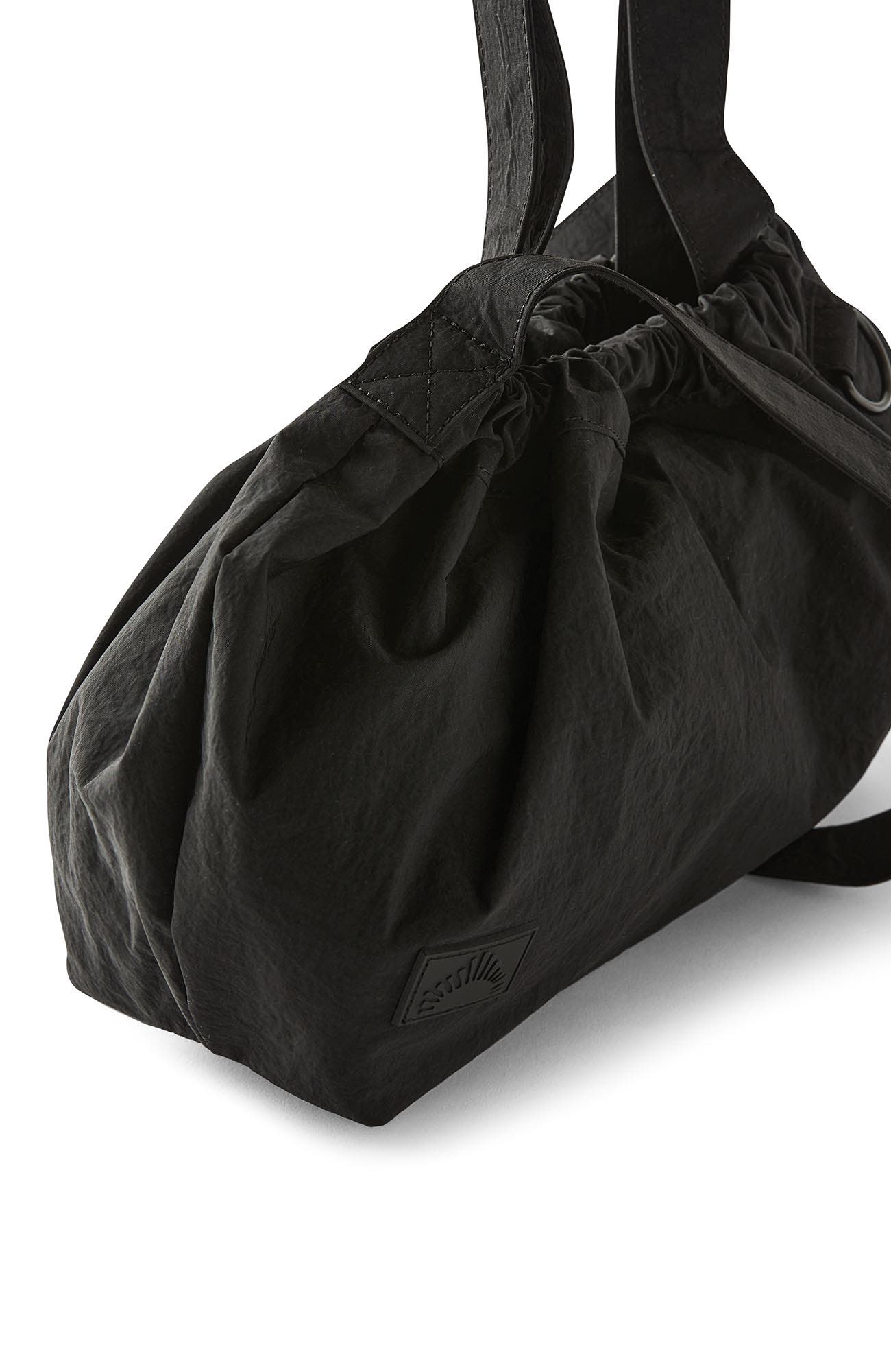 COTTON ON BODY Women
s Active Scrunch Crossbody Bag, Alternate, color, Black