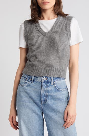 Shop Madewell Romy Shrunken Sweater Vest In Heather Pewter