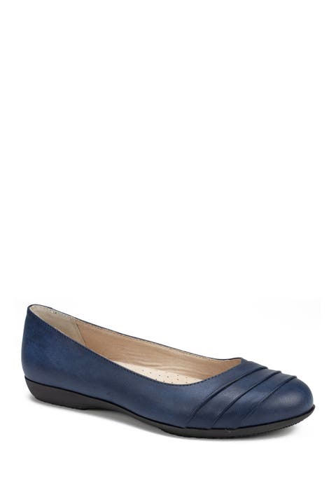 Clara Ballet Flat - Wide Width Available (Women)