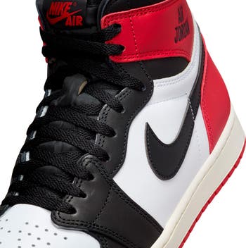 Air Jordan 1 Retro High Top Sneaker