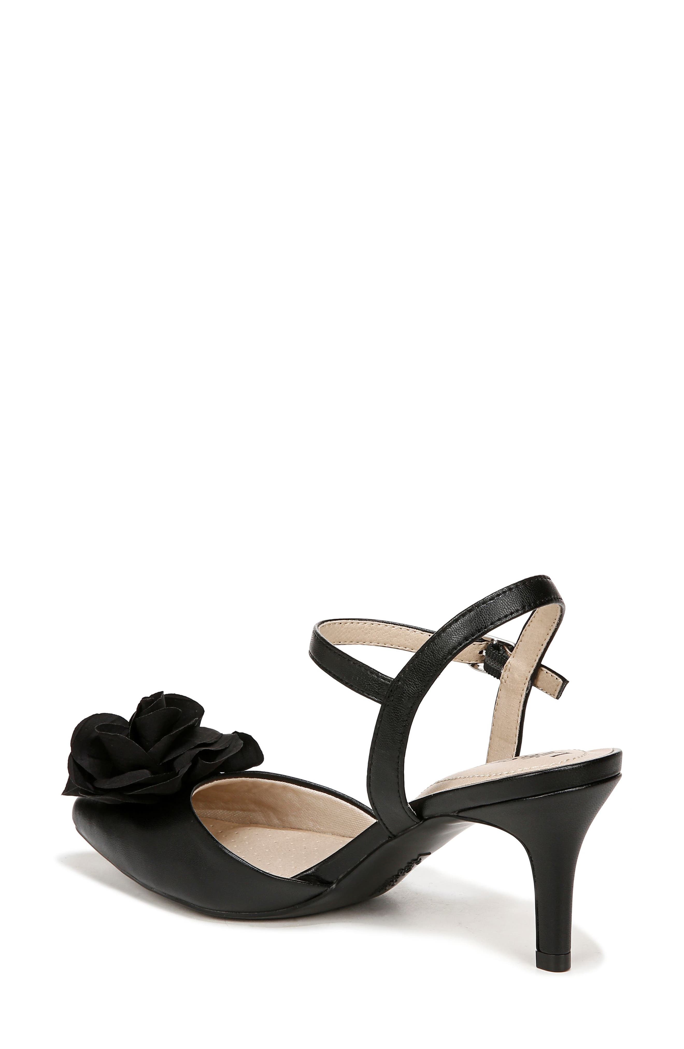 LifeStride Sasha 2 Pointed Toe Pump, Alternate, color, 